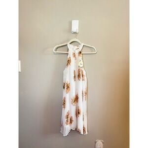 Entro NWT White Peach Floral Pleated Halter Mini Dress Sleeveless Summer Small